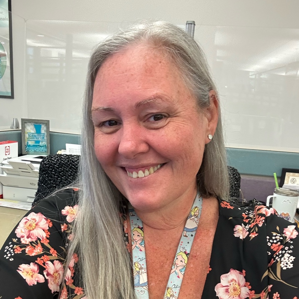 Meet your Posher, Jennifer